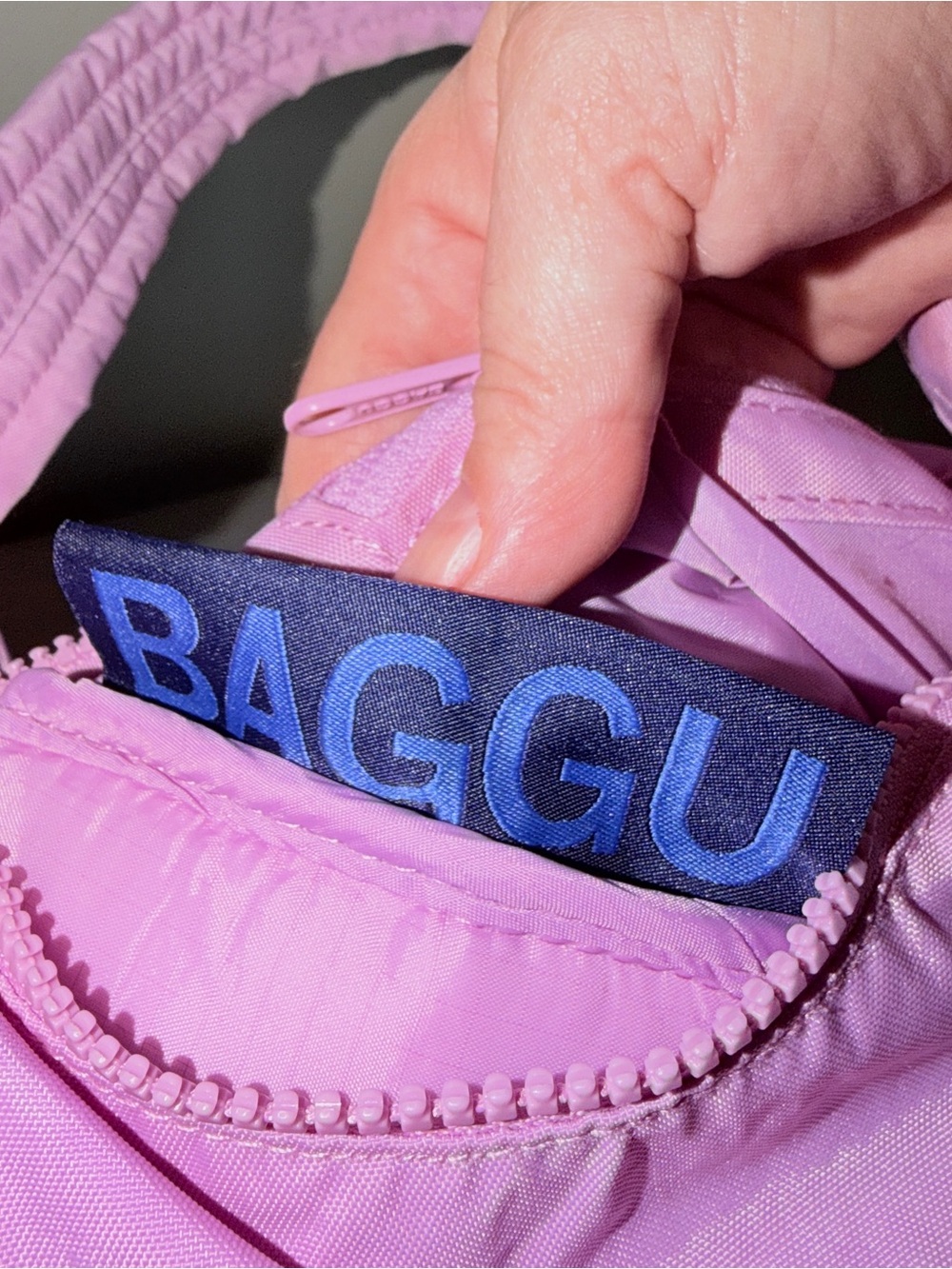 BAGGU Women’s Pink Shoulder Bag - Picture 6 of 9